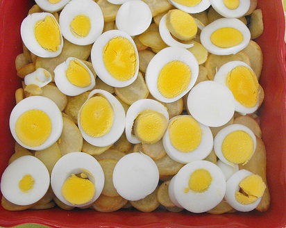 Bacalhau com cebolada e ovos